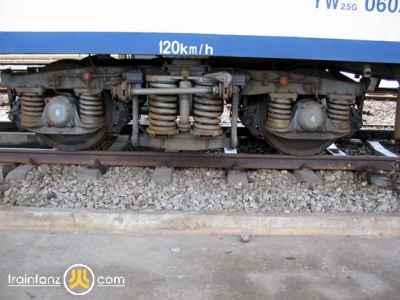 YW25G 3.jpg